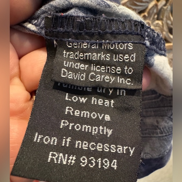 GM by David Carey Antique Cars Button Down Short Sleeve Shirt- size XL - Picture 7 of 7